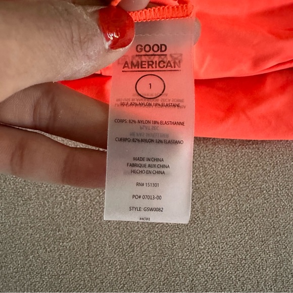 NWOT Good American better band bandeau swim top - Picture 6 of 8